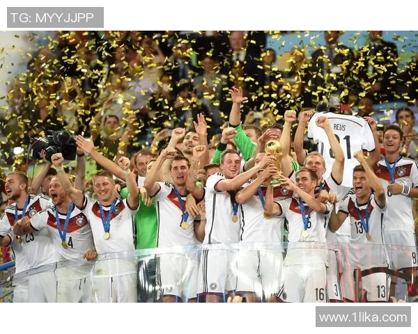 欧洲杯激战法国队与德国队巅峰对决谁能笑到最后