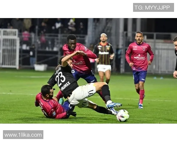 阿森纳与那不勒斯精彩对决视频直播全程回顾与分析 阿森纳与那不勒斯精彩对决视频直播全程回顾与分析